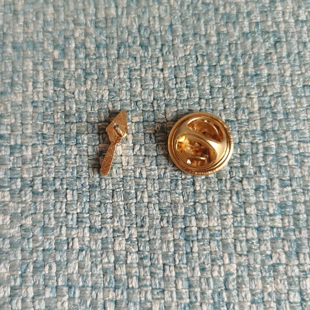 Master Mason Blue Lodge Lapel Pin - 12mm Brass Shovel - Bricks Masons