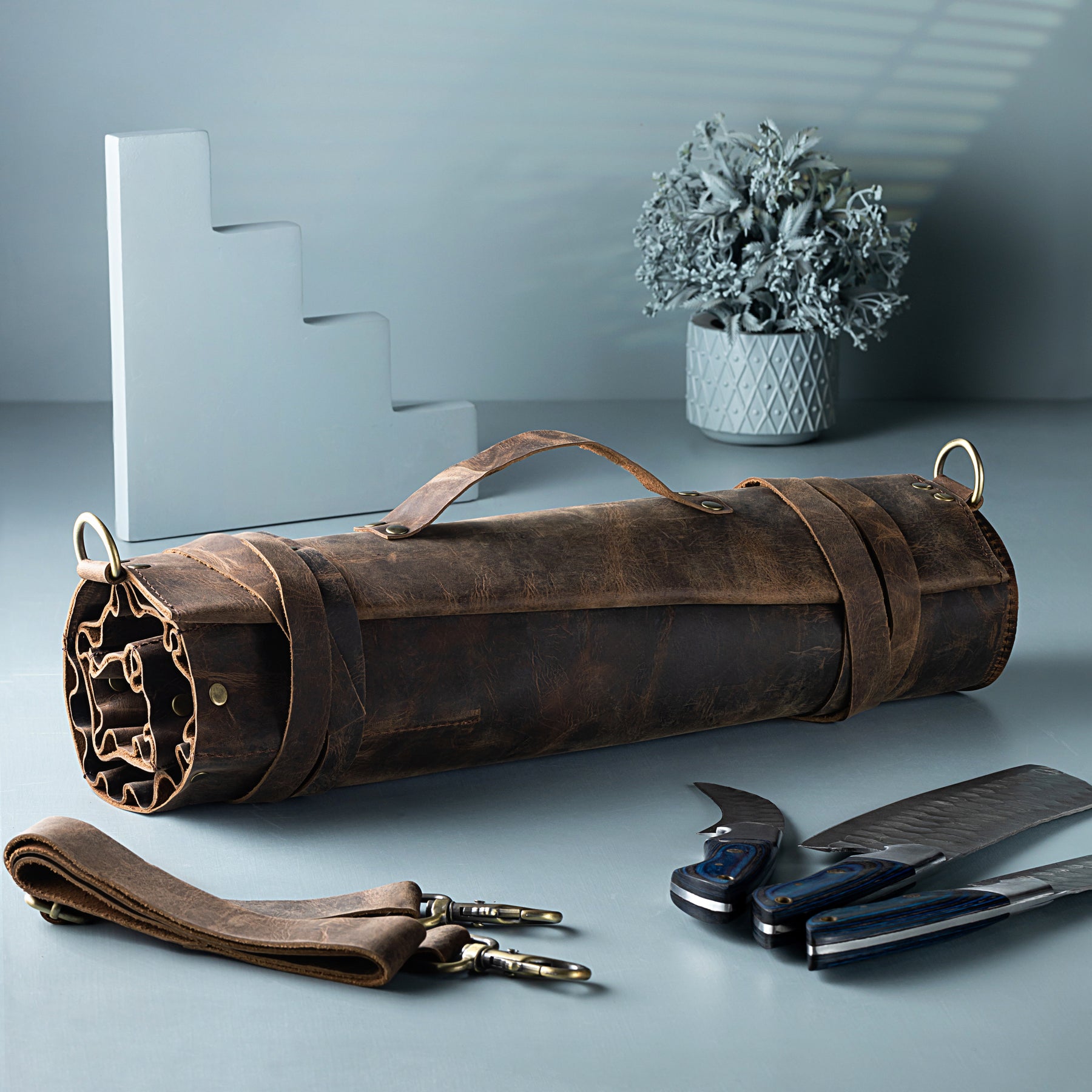 Professional 10-Pocket Leather Knife Roll (3) - Bricks Masons