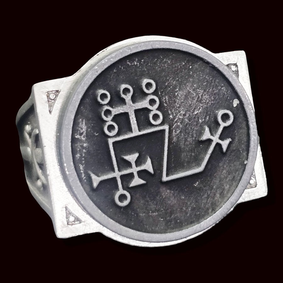 Demon Ring 71 DUKE DANTALION 72 Demons Lesser Key of Solomon Goetia In Silver 2.2 cm x 1.8 cm 18 Gr Art 1849 - Bricks Masons