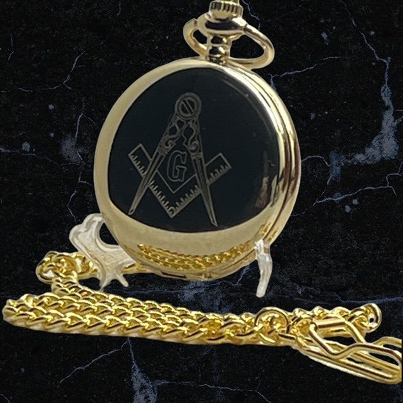 Master Mason Blue Lodge Pocket Watch - Gift Set With A Set Of Necklace 24k Gold Clad Engraved - Bricks Masons