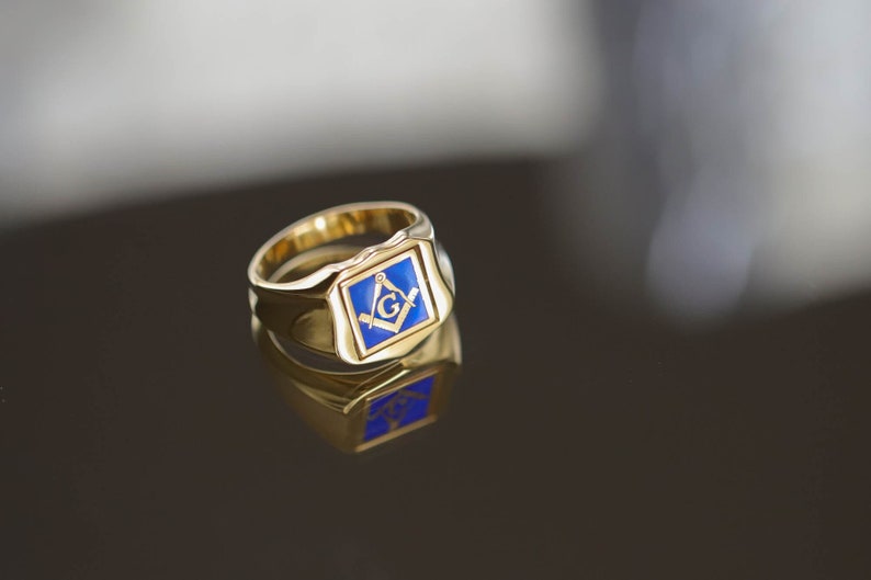 Master Mason Blue Lodge Ring - Solid Gold & Blue Enamel Swivel - Bricks Masons