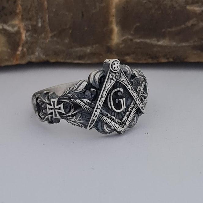 Master Mason Blue Lodge Ring - Handcrafted Sterling Silver Gothic Templar Cross - Bricks Masons