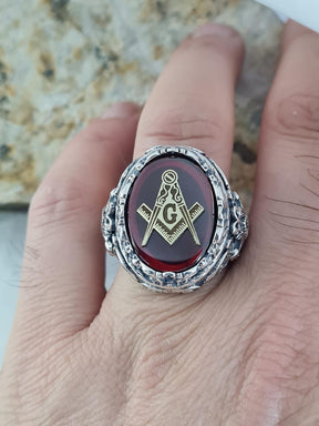 Master Mason Blue Lodge Ring - Garnet Zircon Compass & Square - Bricks Masons