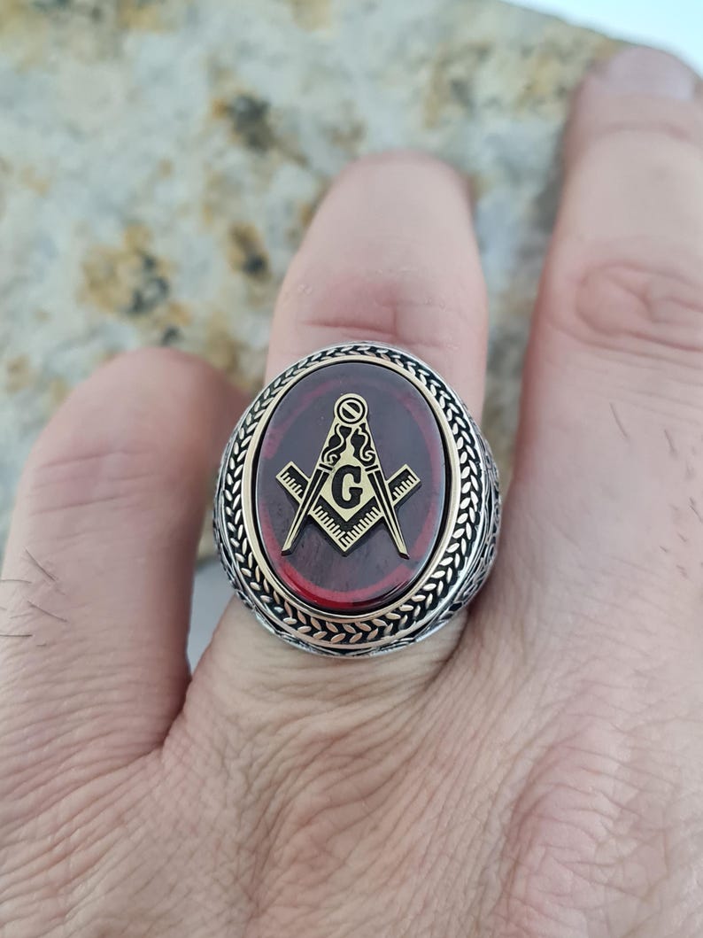 Master Mason Blue Lodge Ring - Handmade Sterling Silver Garnet-red zircon - Bricks Masons