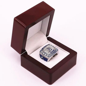 Past Master Blue Lodge Ring - Zirconia with Velvet Box - Bricks Masons