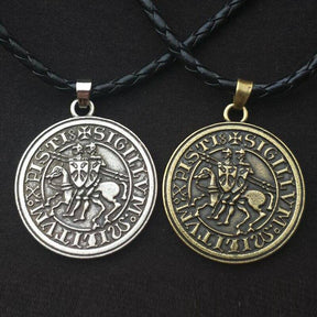 Knights Templar Commandery Necklace - Sigillum MilItum XPISTI Vintage