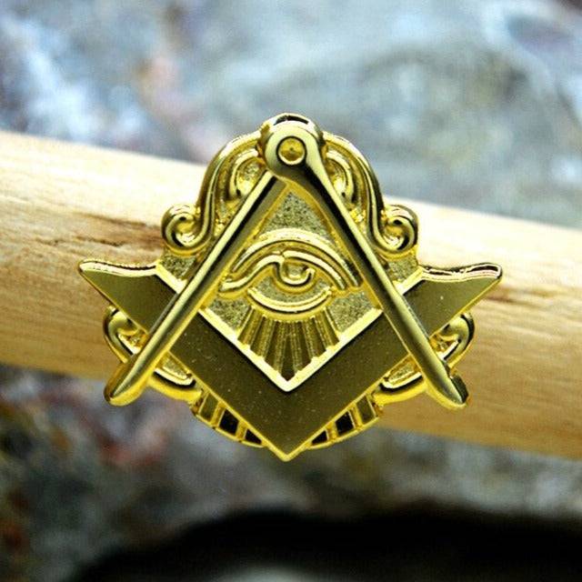 Master Mason Blue Lodge Button Cover - Gold